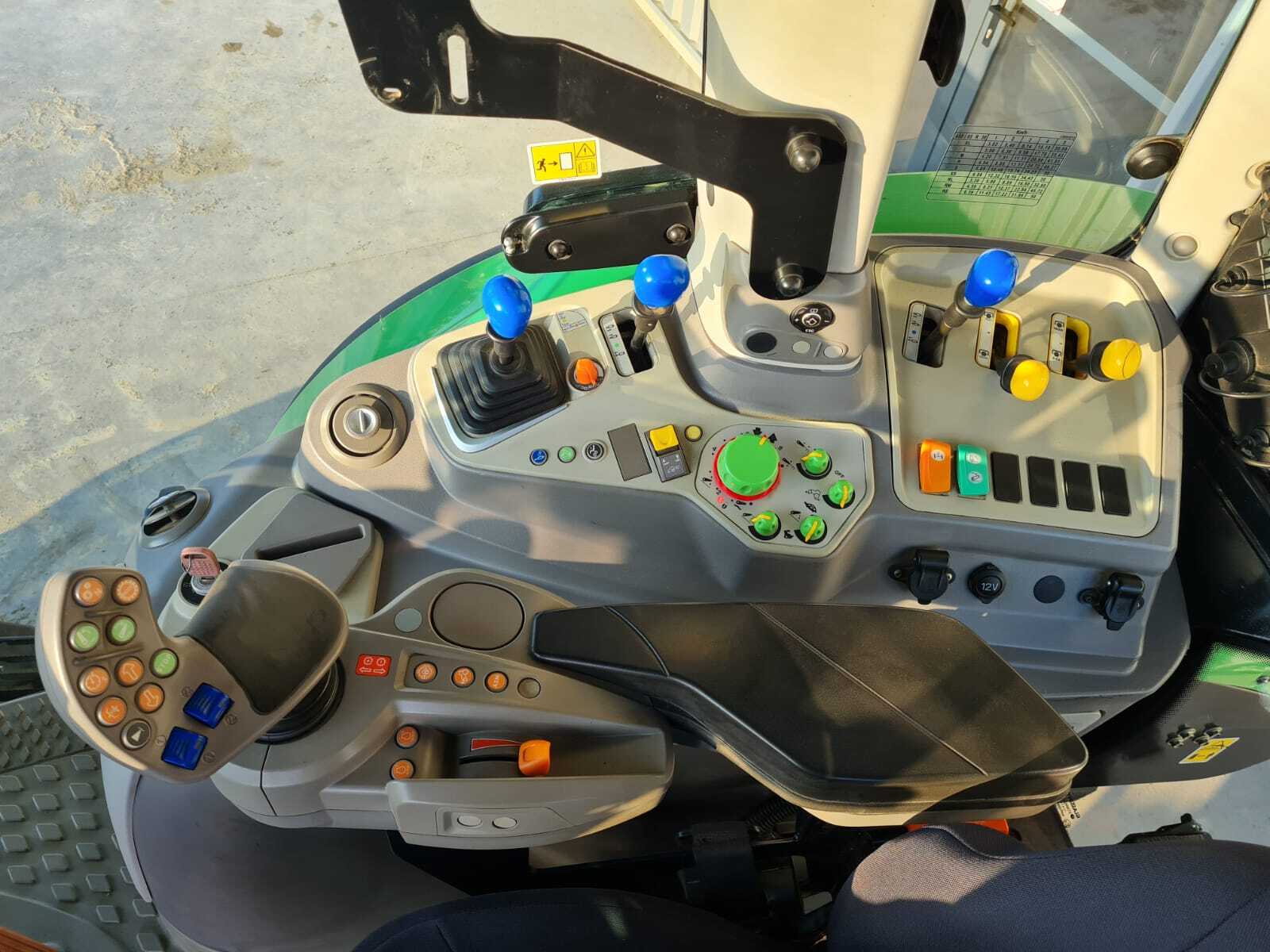 DEUTZ AGROTRON 6165 RC-SHIFT