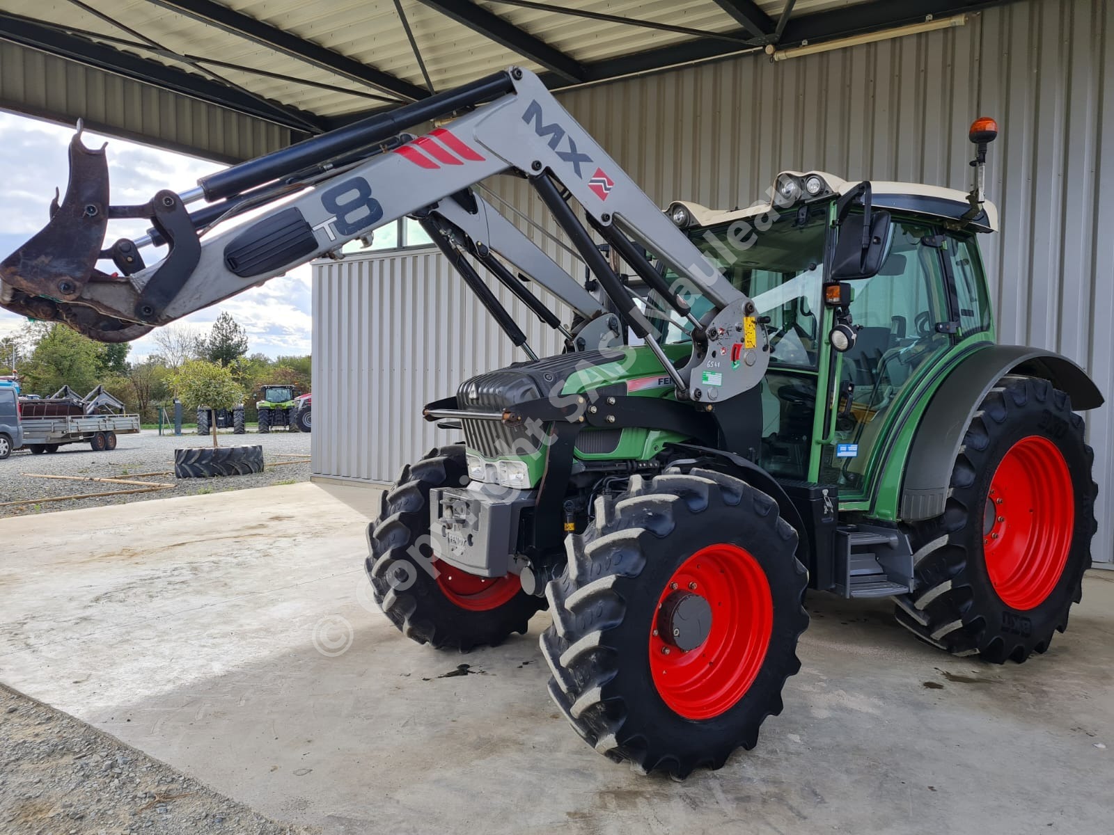 FENDT 210