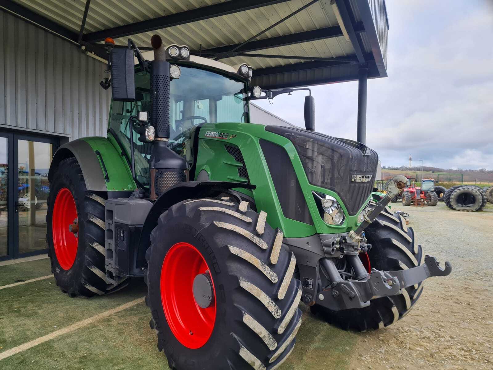 FENDT 826 PROFI PLUS