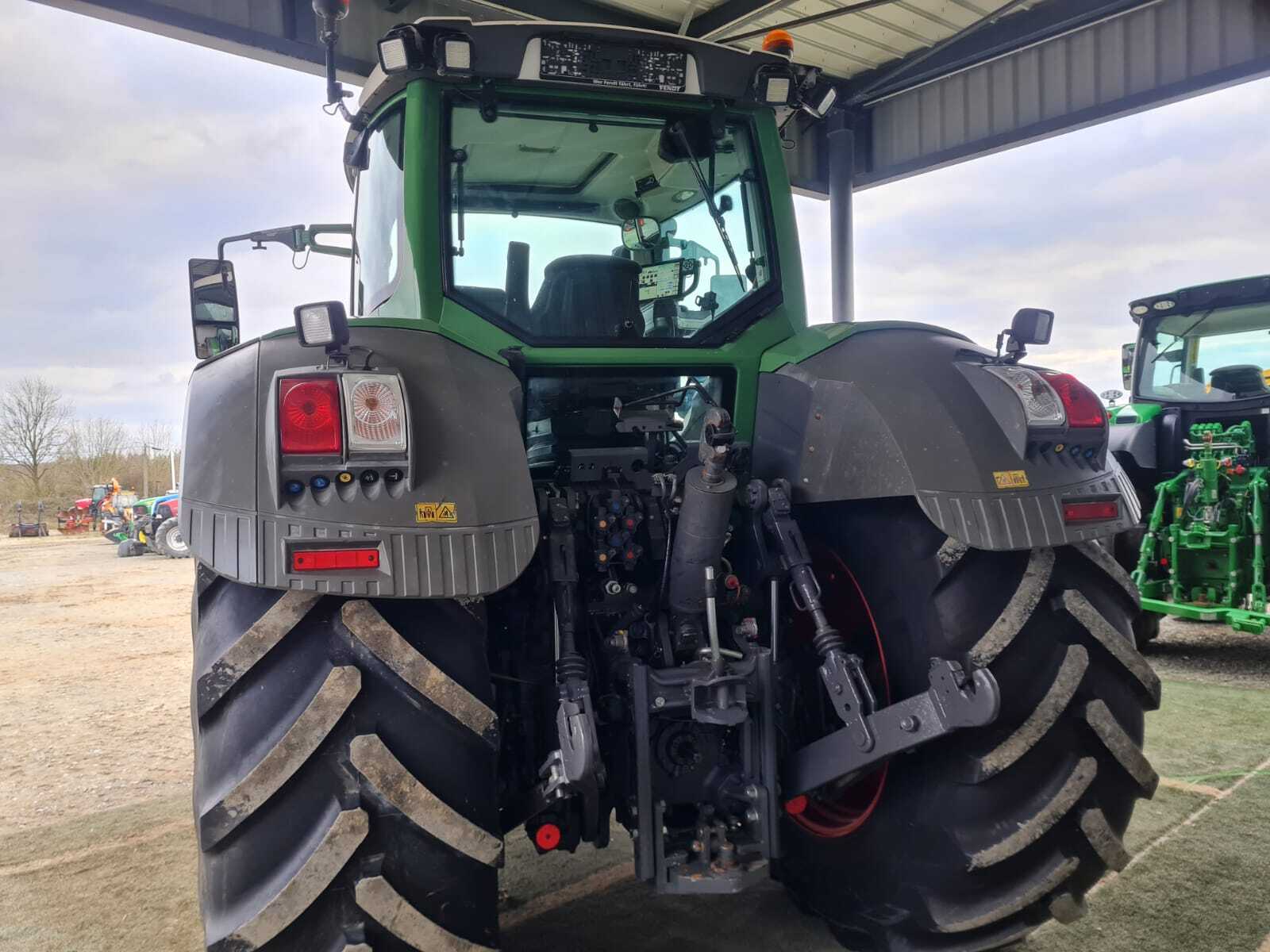 FENDT 826 PROFI PLUS