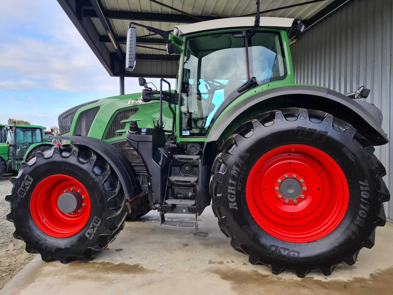 FENDT 828 PROFI +