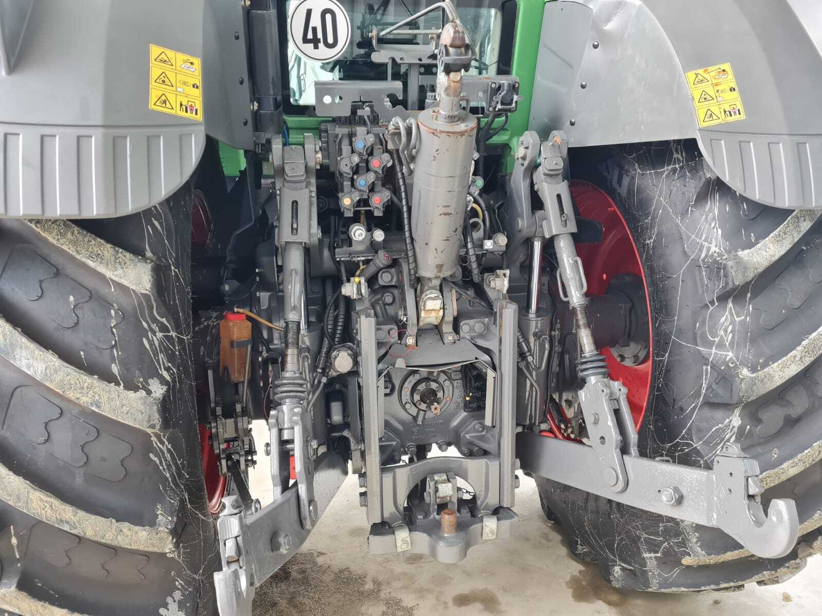 FENDT 828 PROFI +