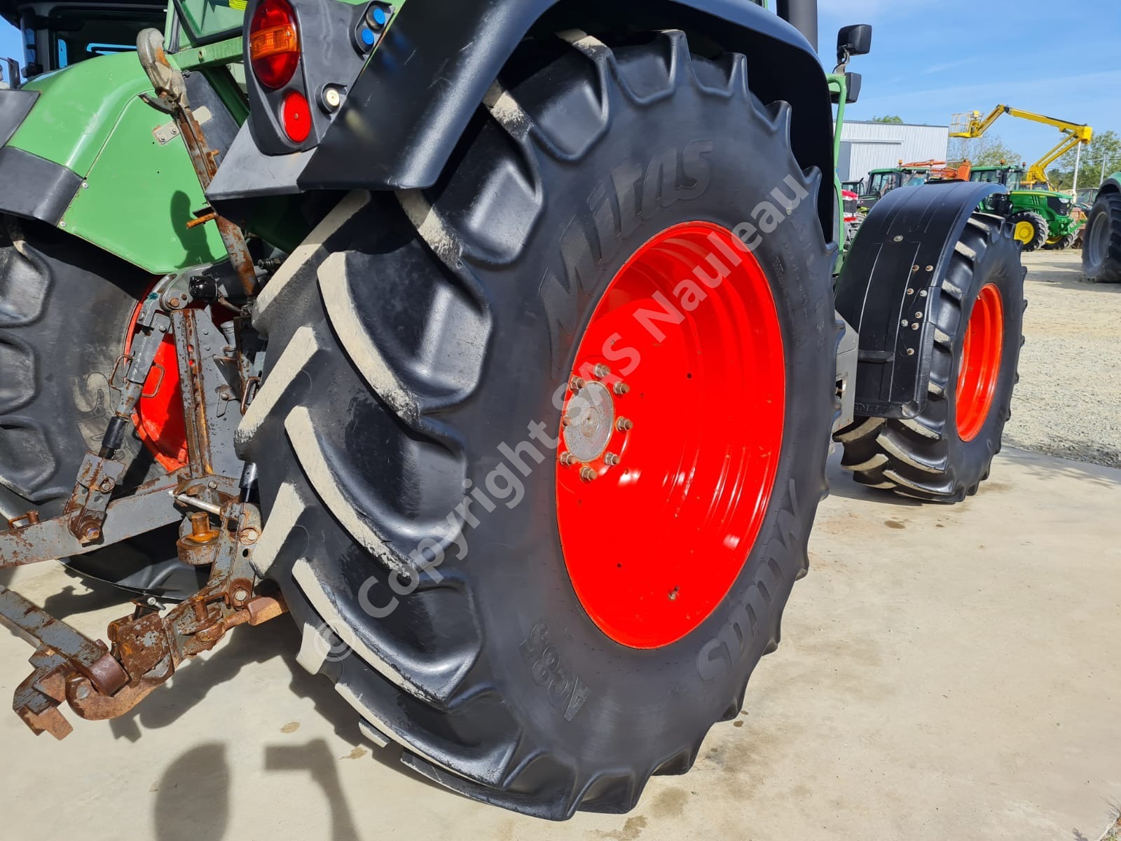FENDT FAVORIT 714 VARIO