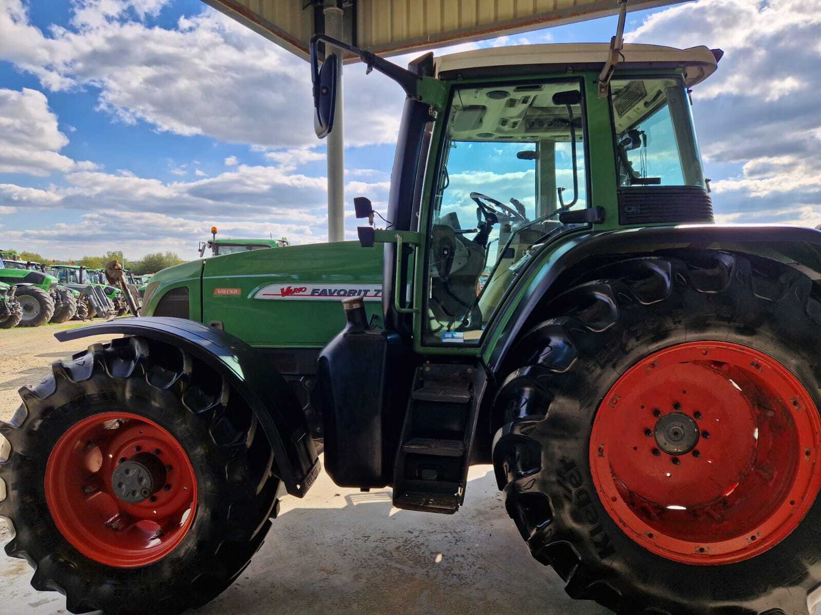 FENDT FAVORIT 714 VARIO