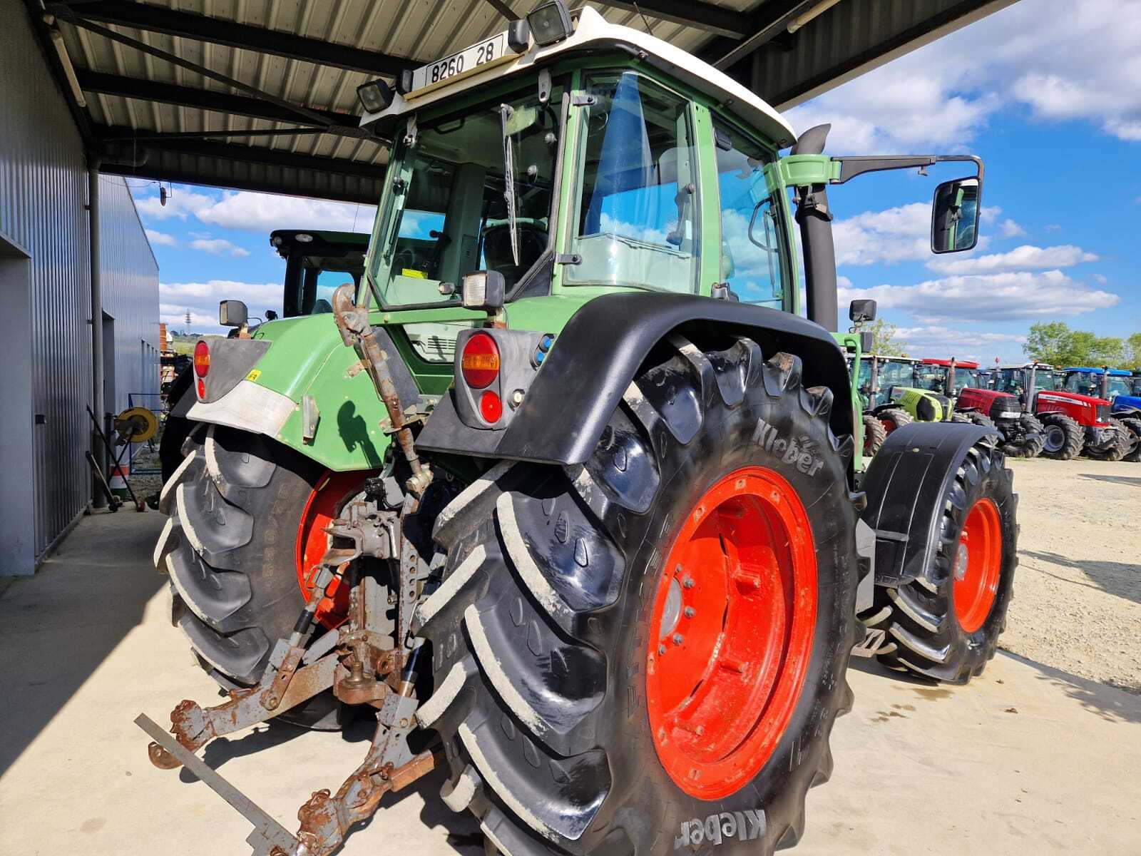 FENDT FAVORIT 714 VARIO