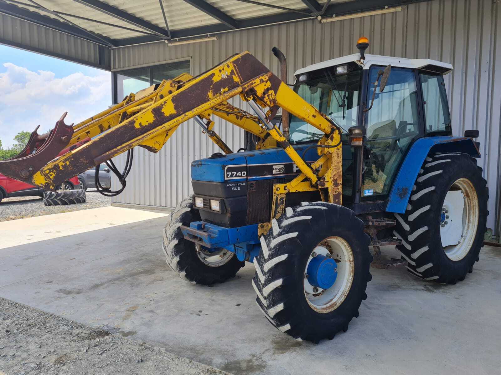 NEW HOLLAND 7740 SLE