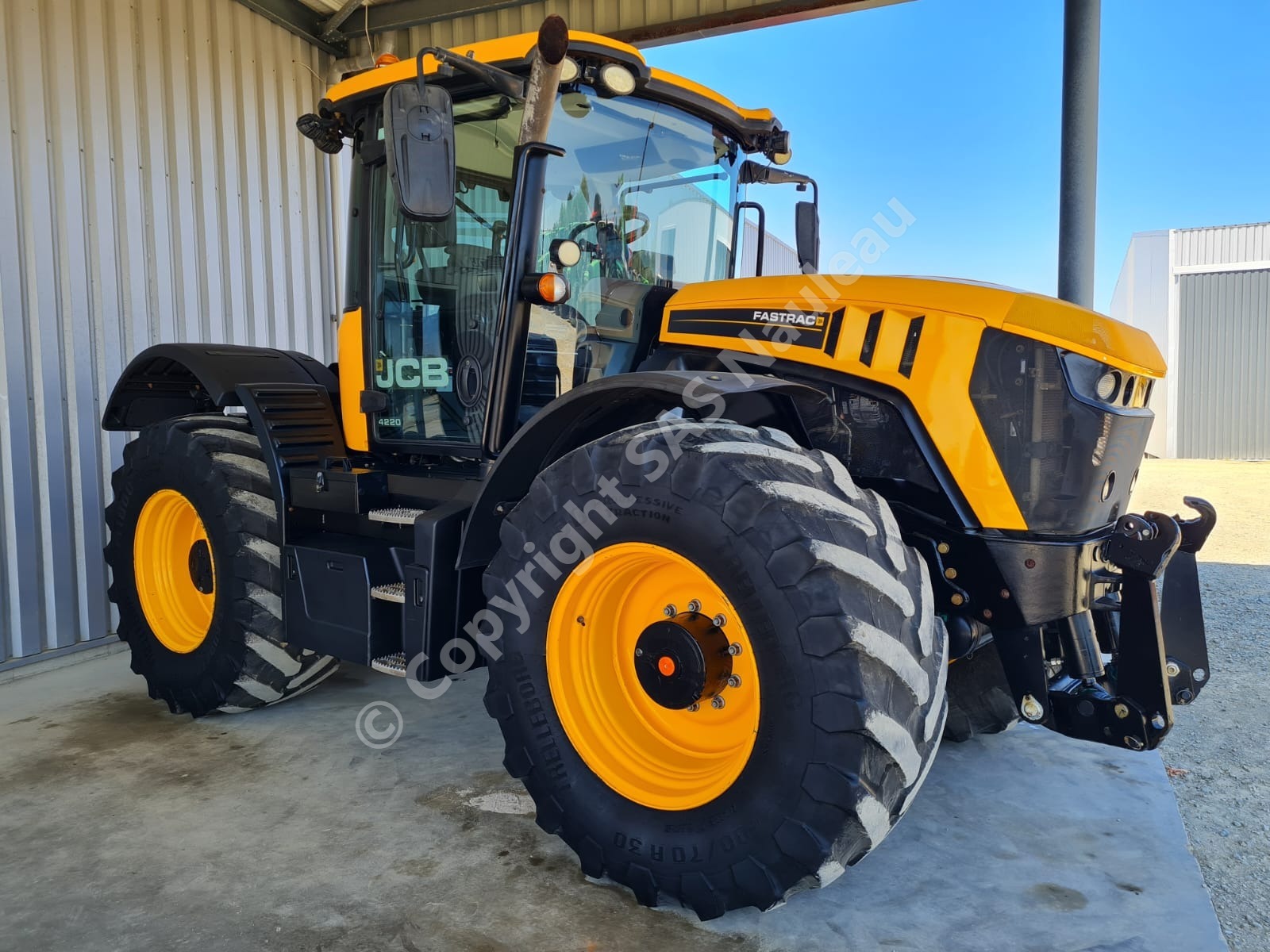 JCB FASTRAC 4220