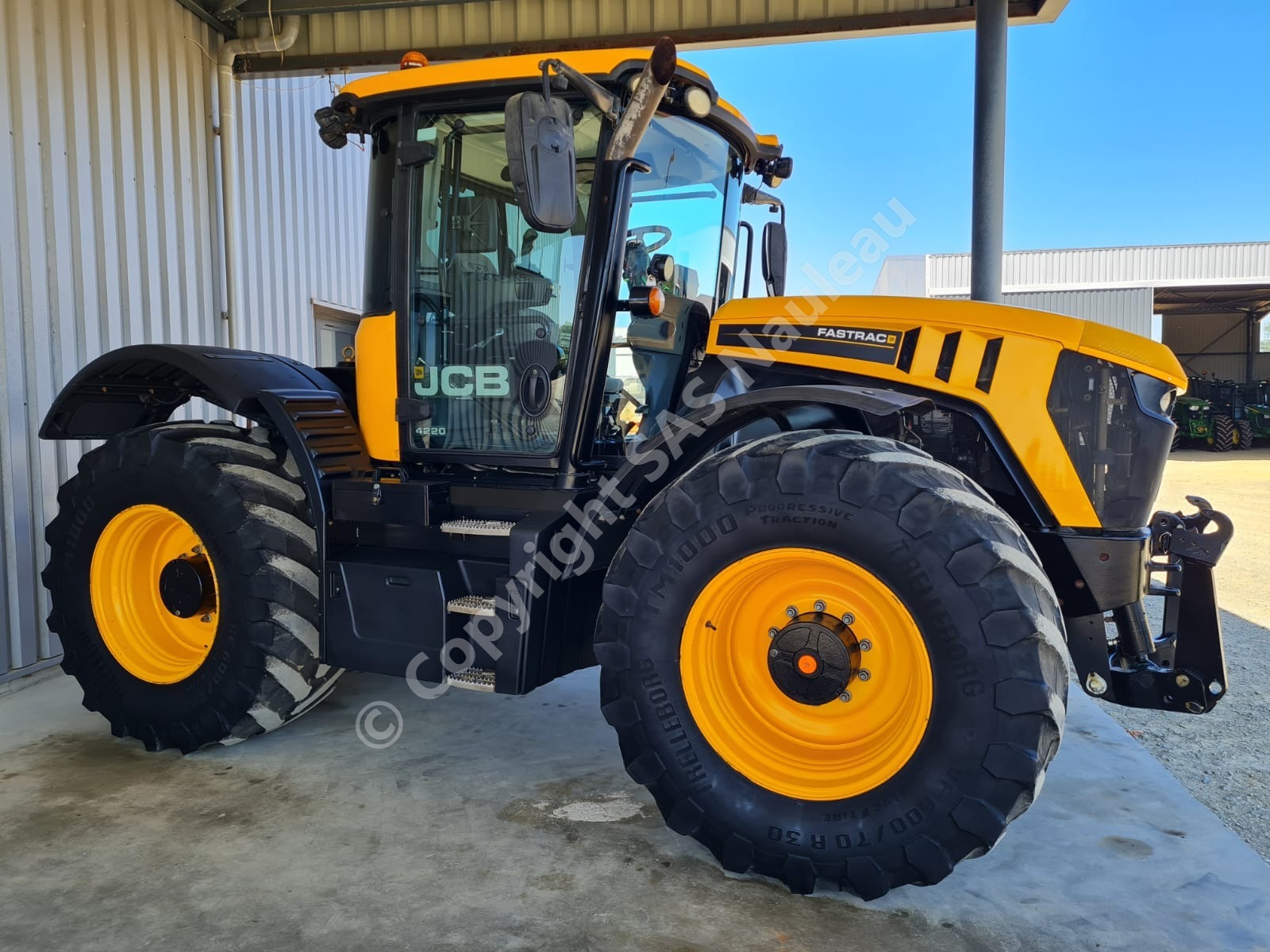 JCB FASTRAC 4220