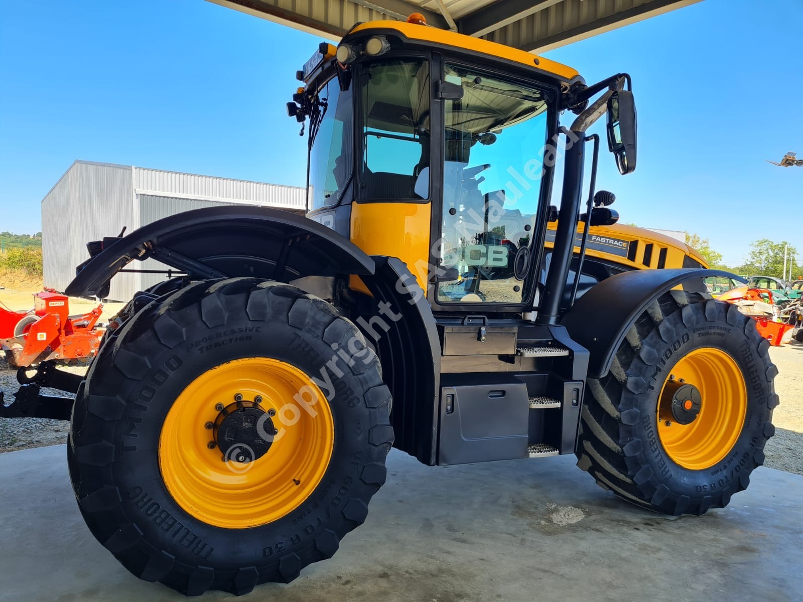 JCB FASTRAC 4220