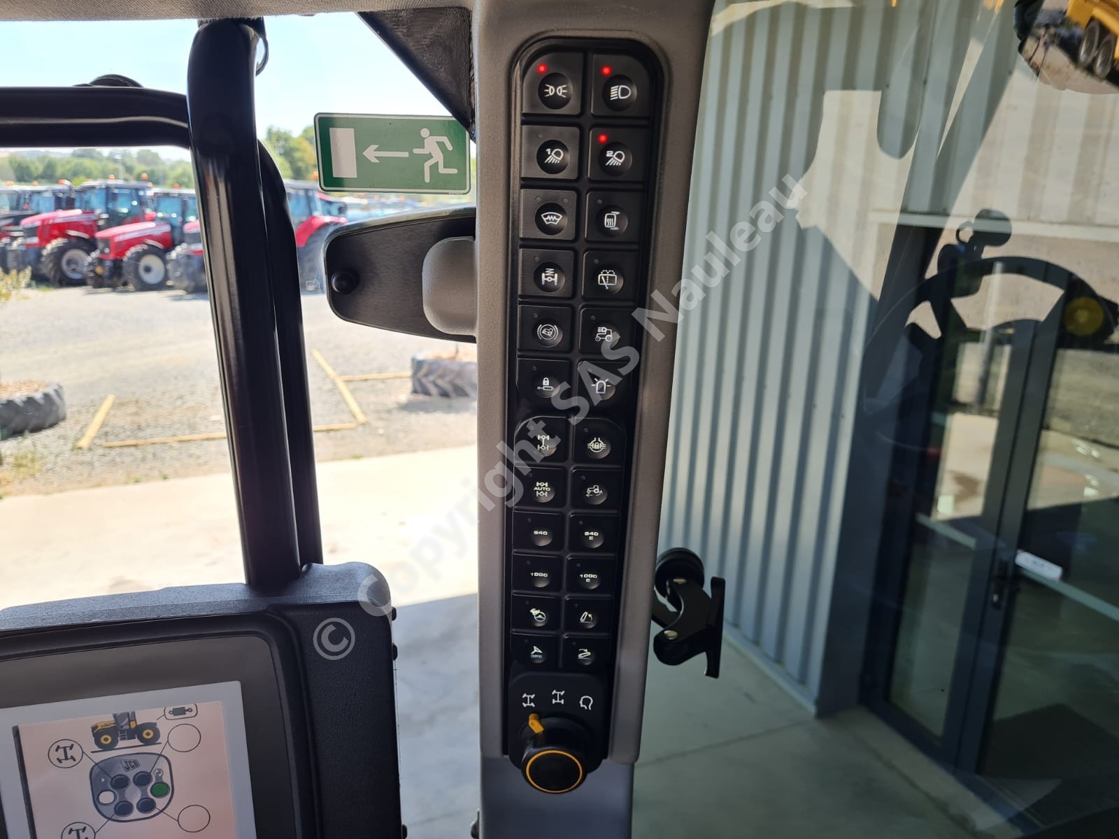 JCB FASTRAC 4220