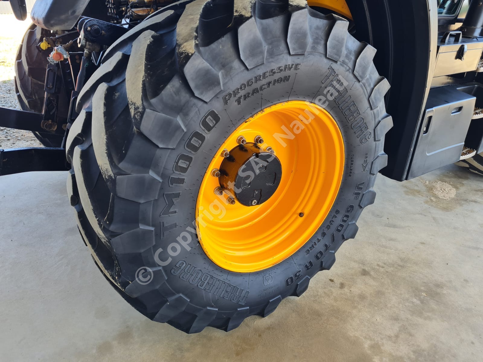 JCB FASTRAC 4220