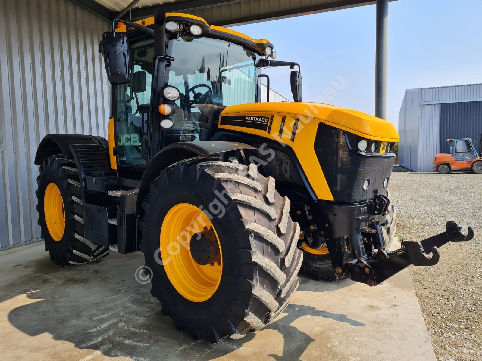 JCB FASTRAC 4220