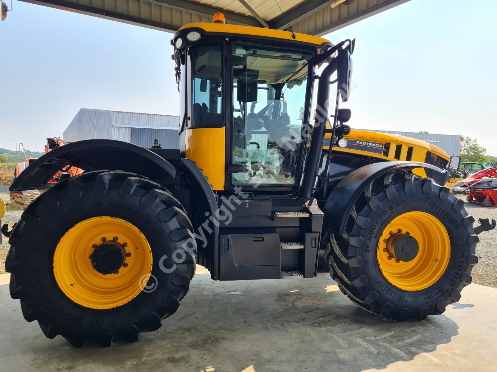 JCB FASTRAC 4220