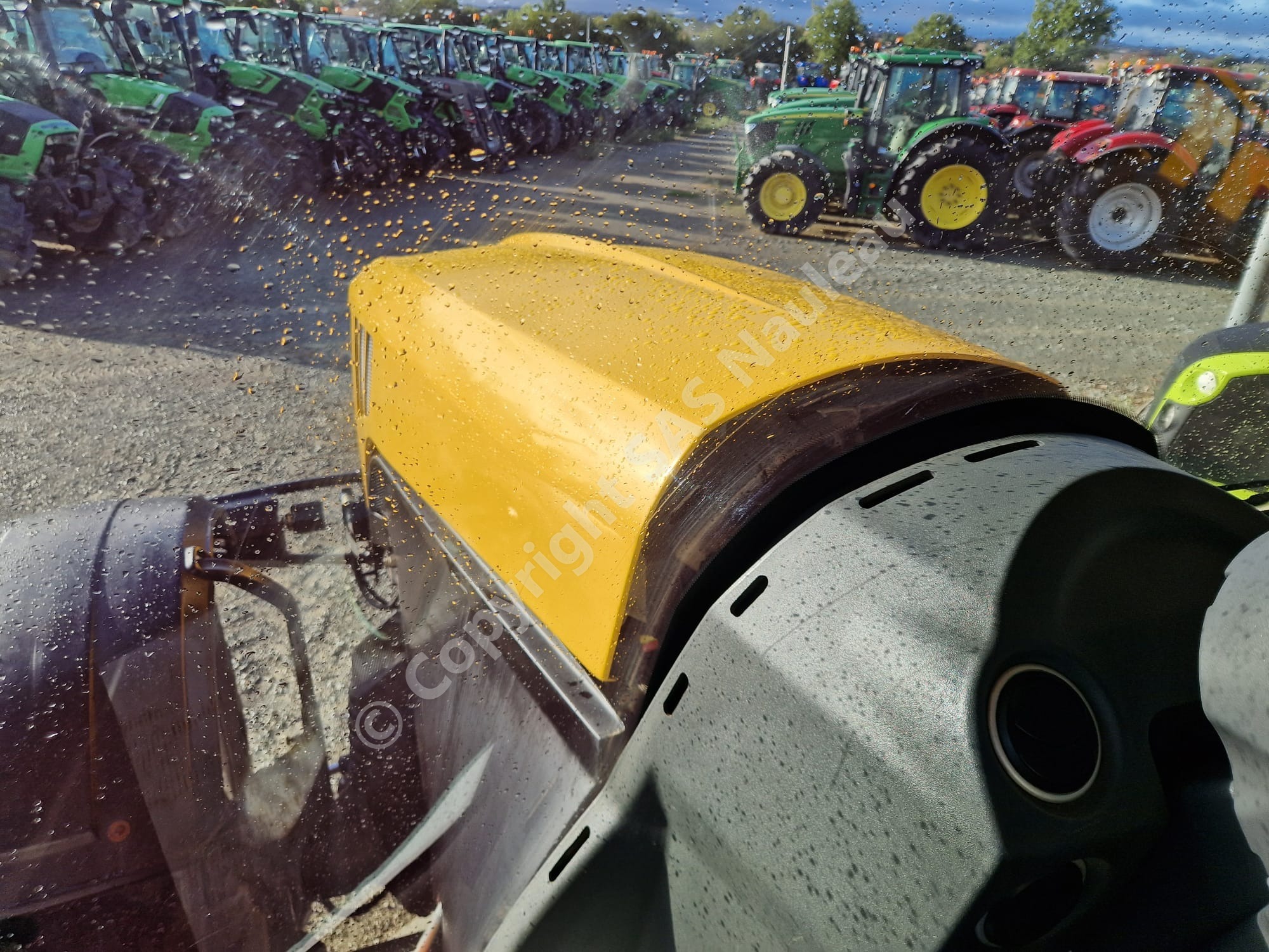 JCB FASTRAC 8250