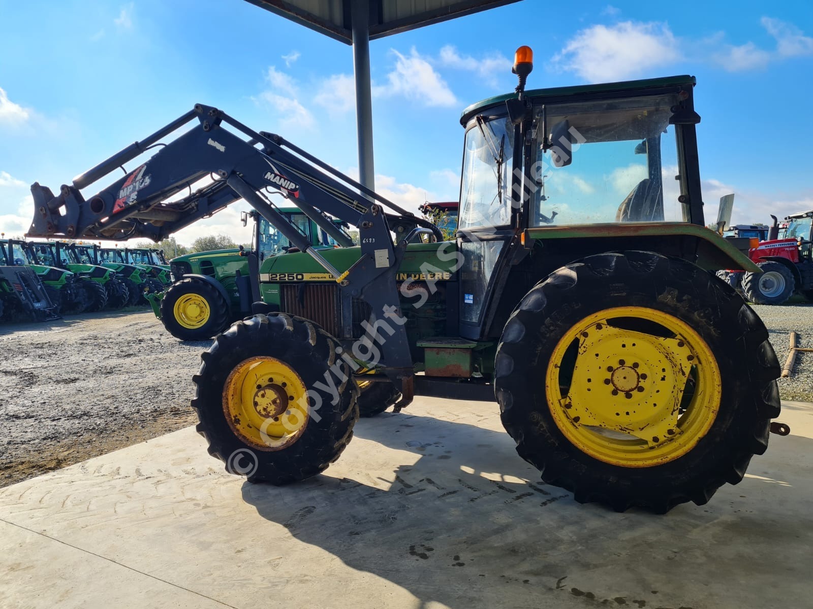 JOHN DEERE 2250