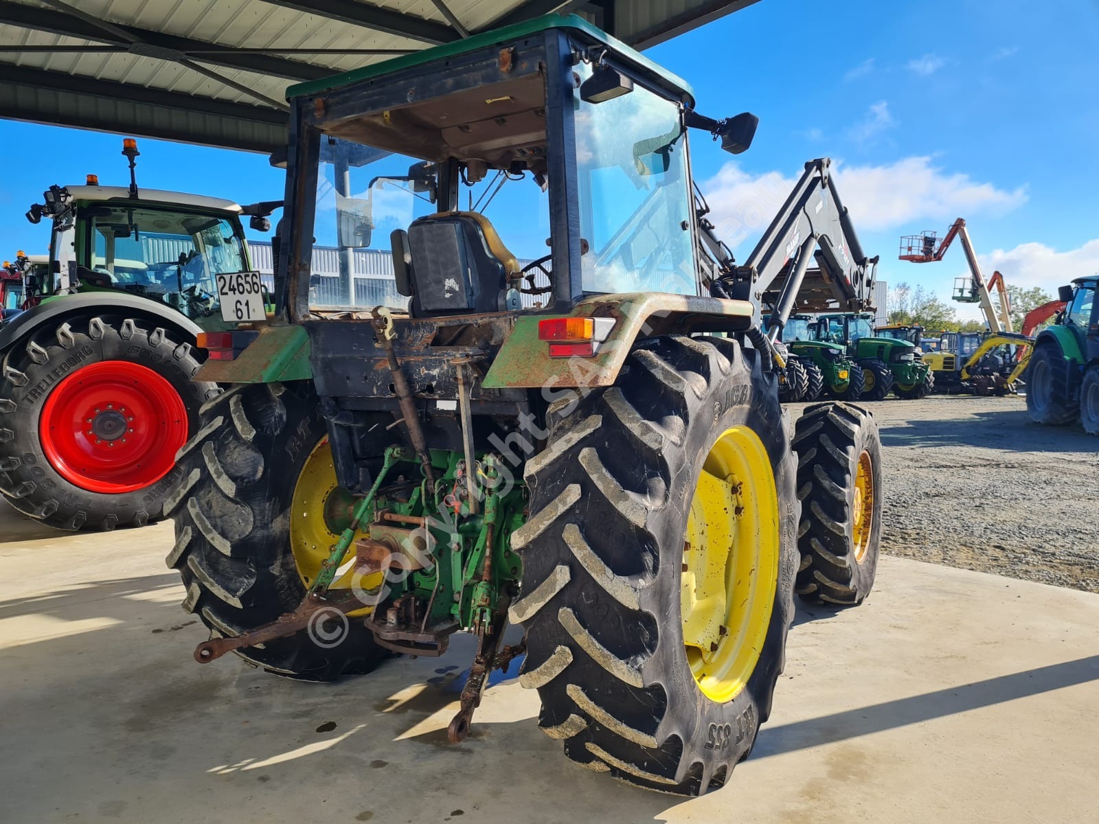 JOHN DEERE 2250