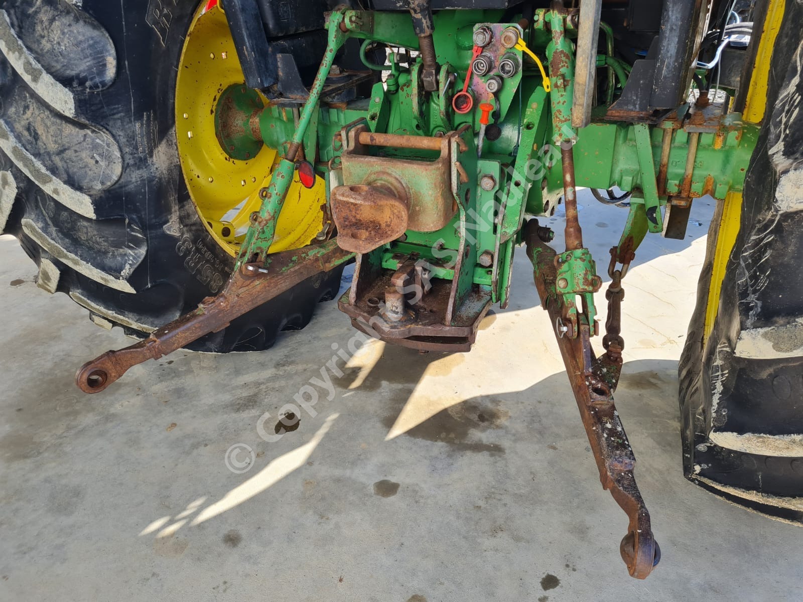 JOHN DEERE 2250