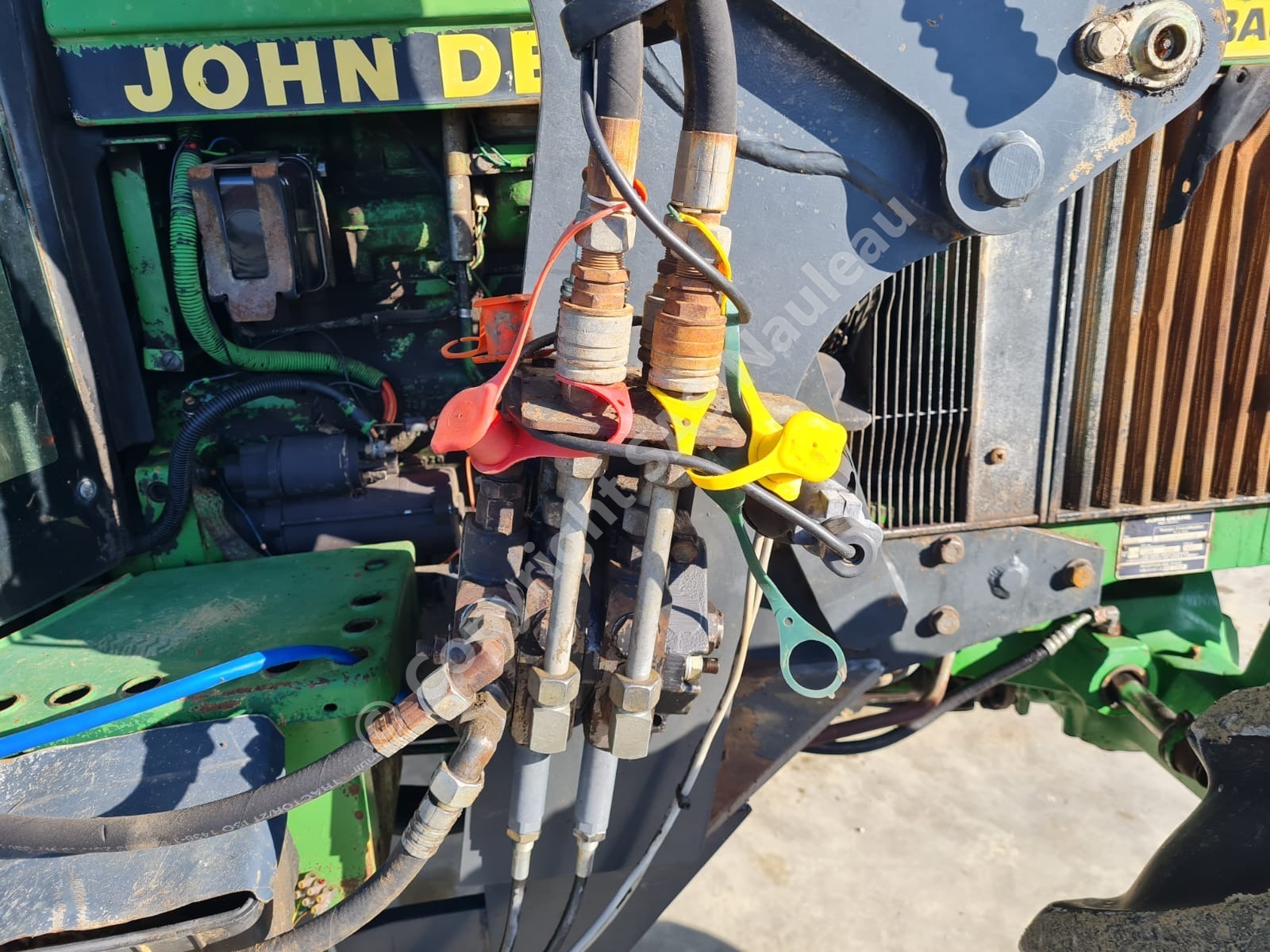 JOHN DEERE 2250