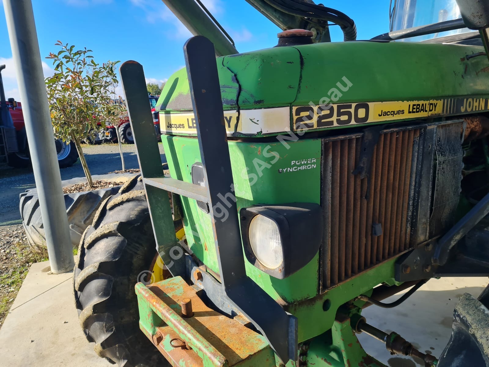 JOHN DEERE 2250