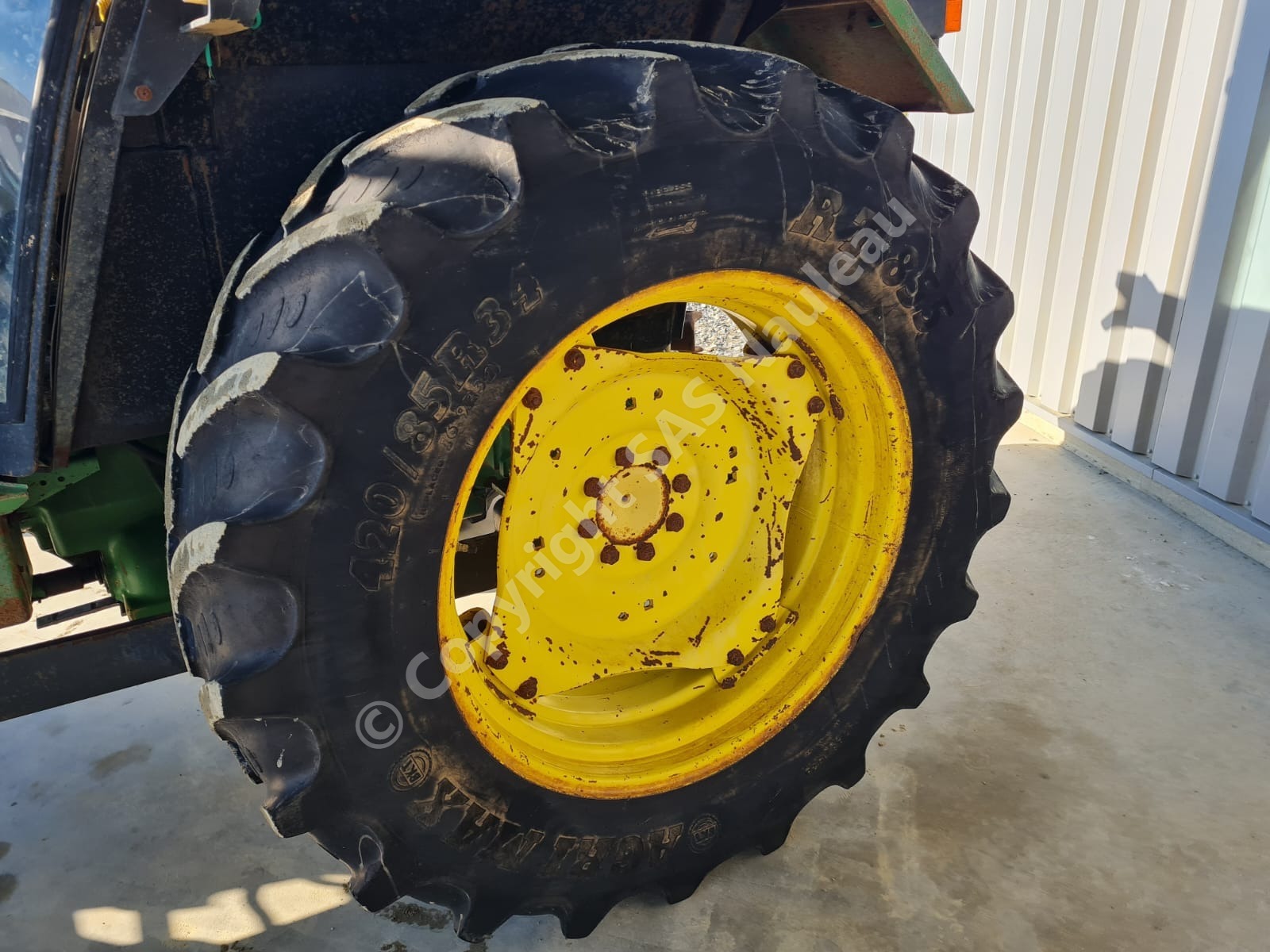 JOHN DEERE 2250