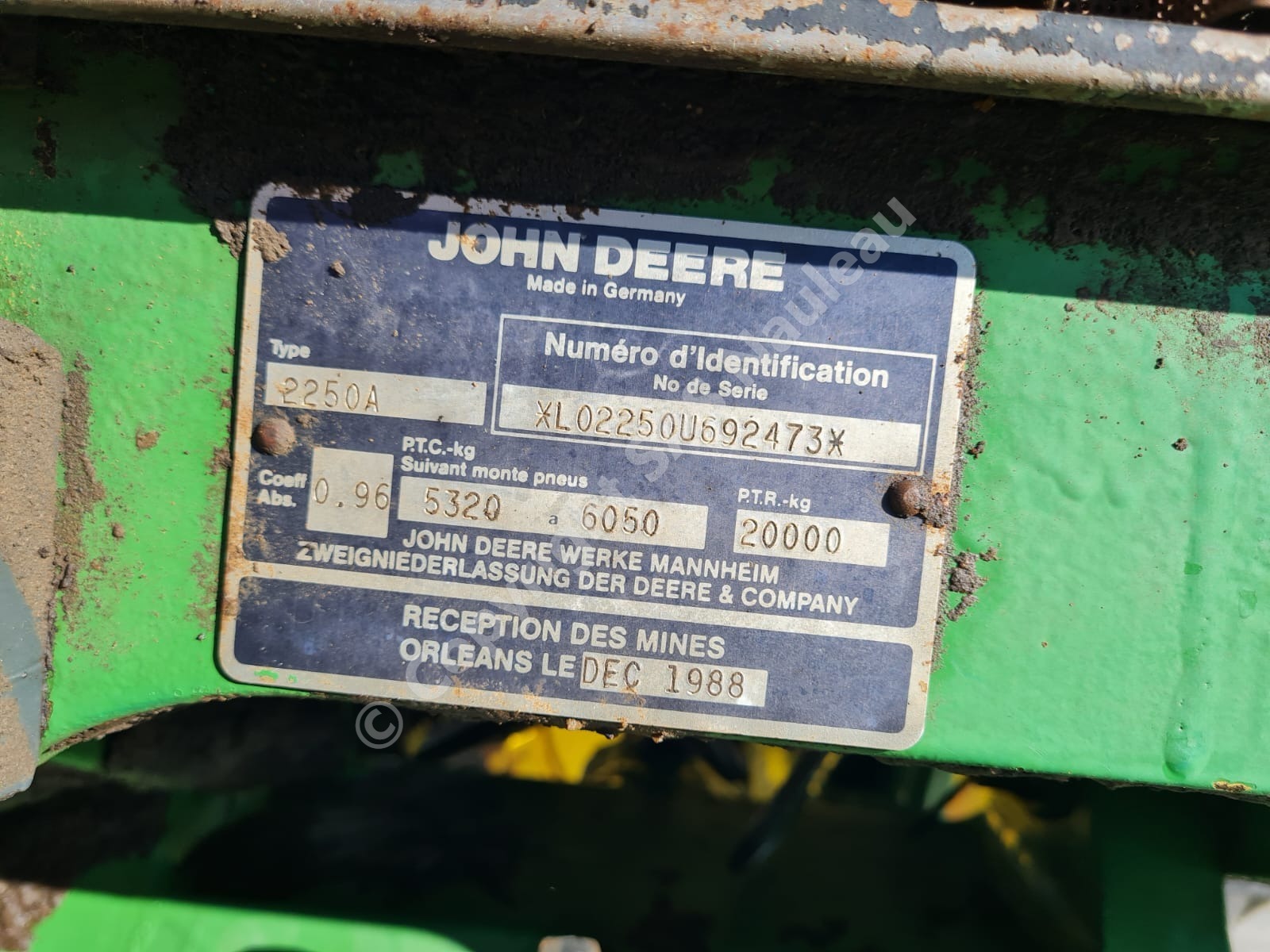 JOHN DEERE 2250