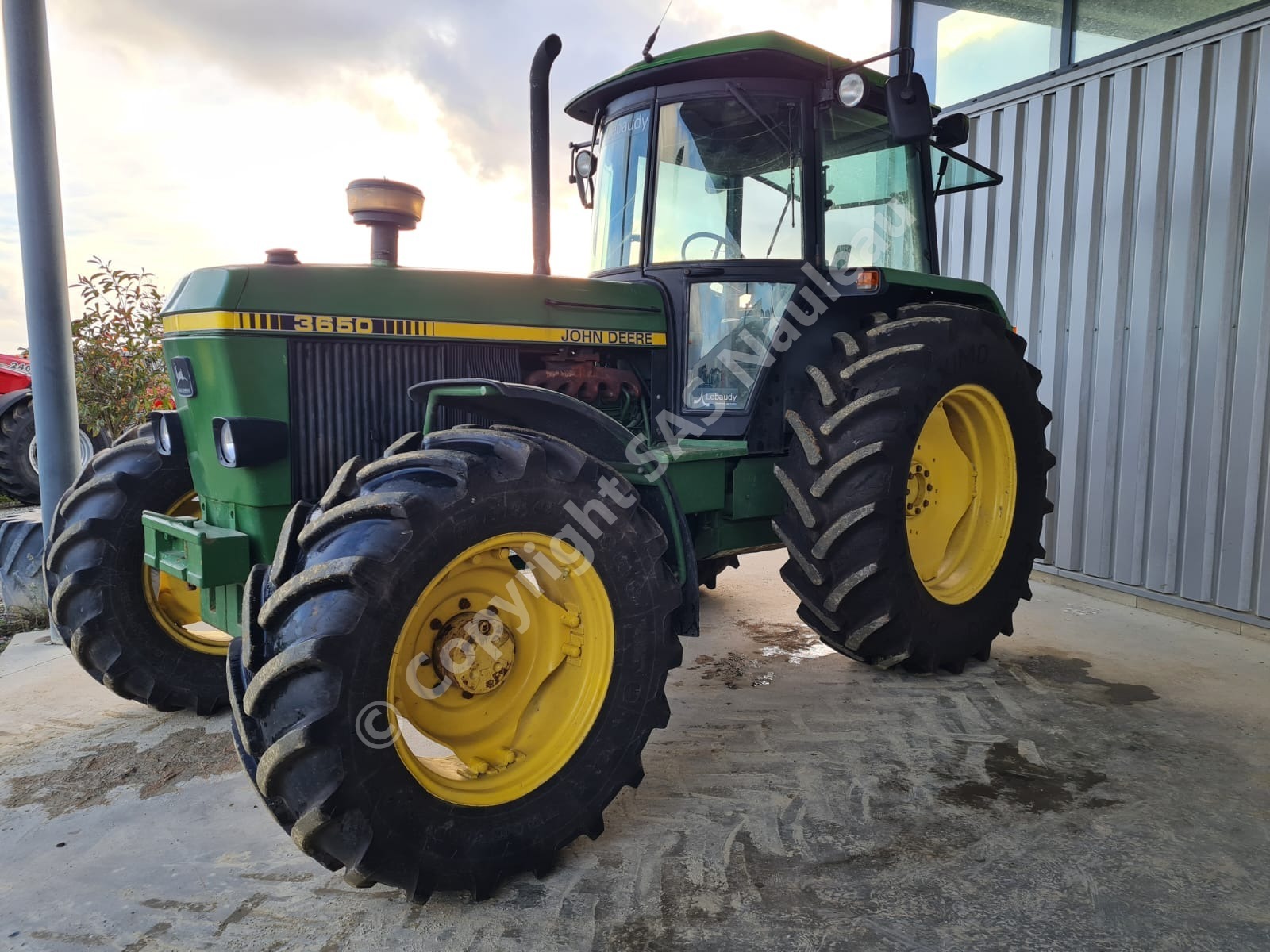 JOHN DEERE 3650