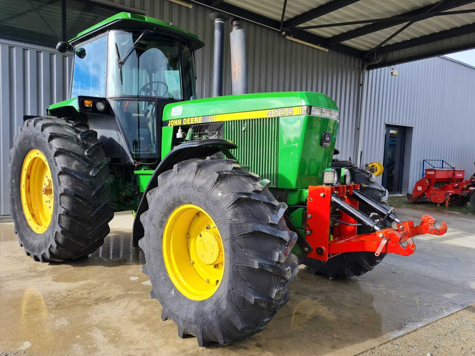 JOHN DEERE 4255