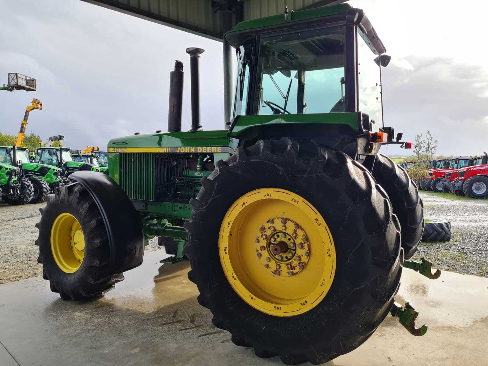 JOHN DEERE 4255