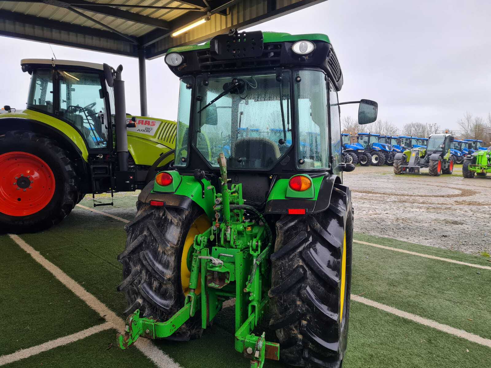 JOHN DEERE 5085 GN