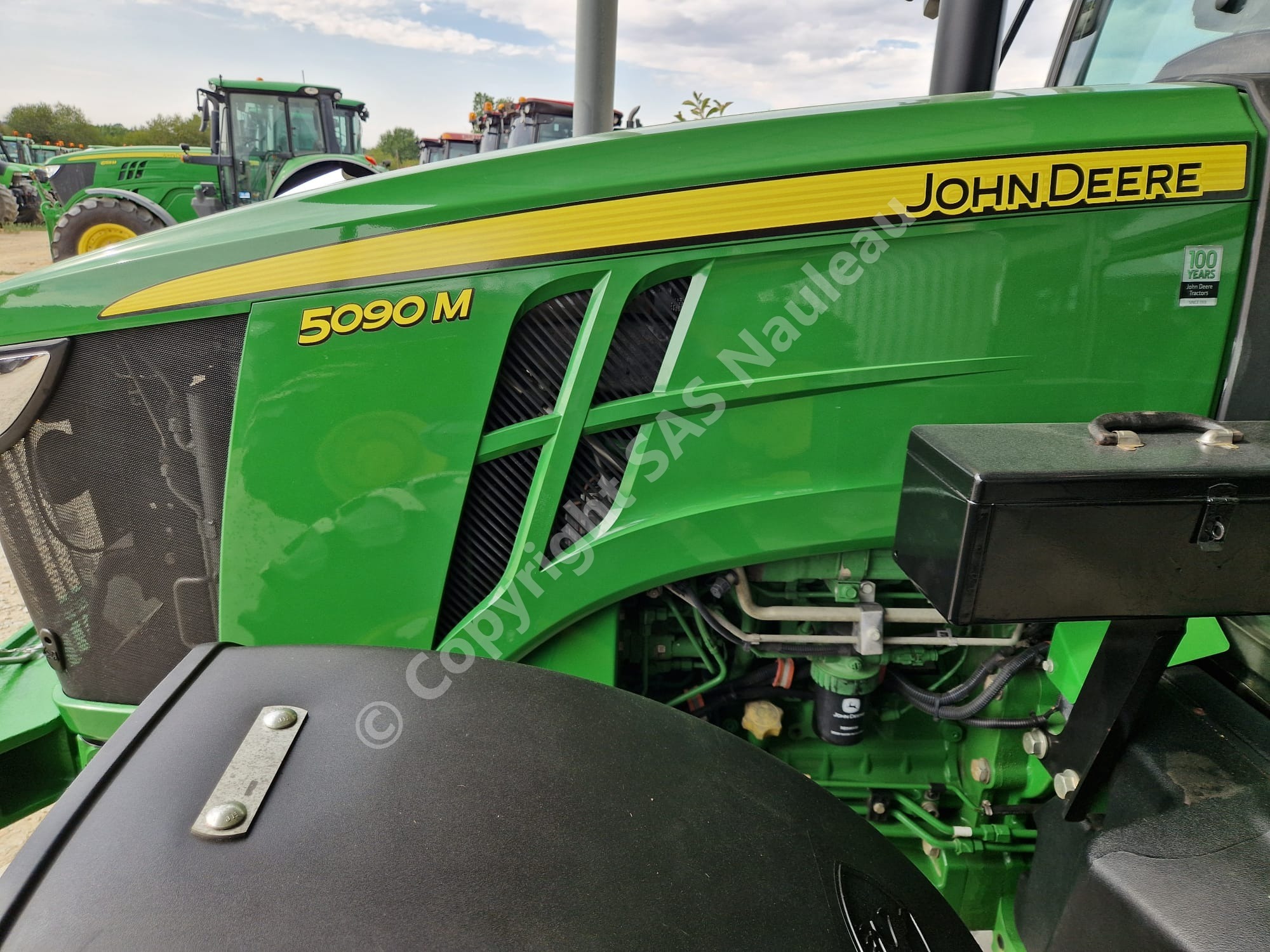 JOHN DERRE 5090M