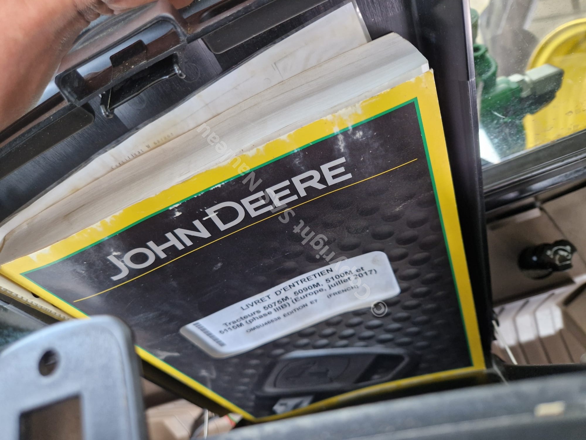JOHN DERRE 5090M