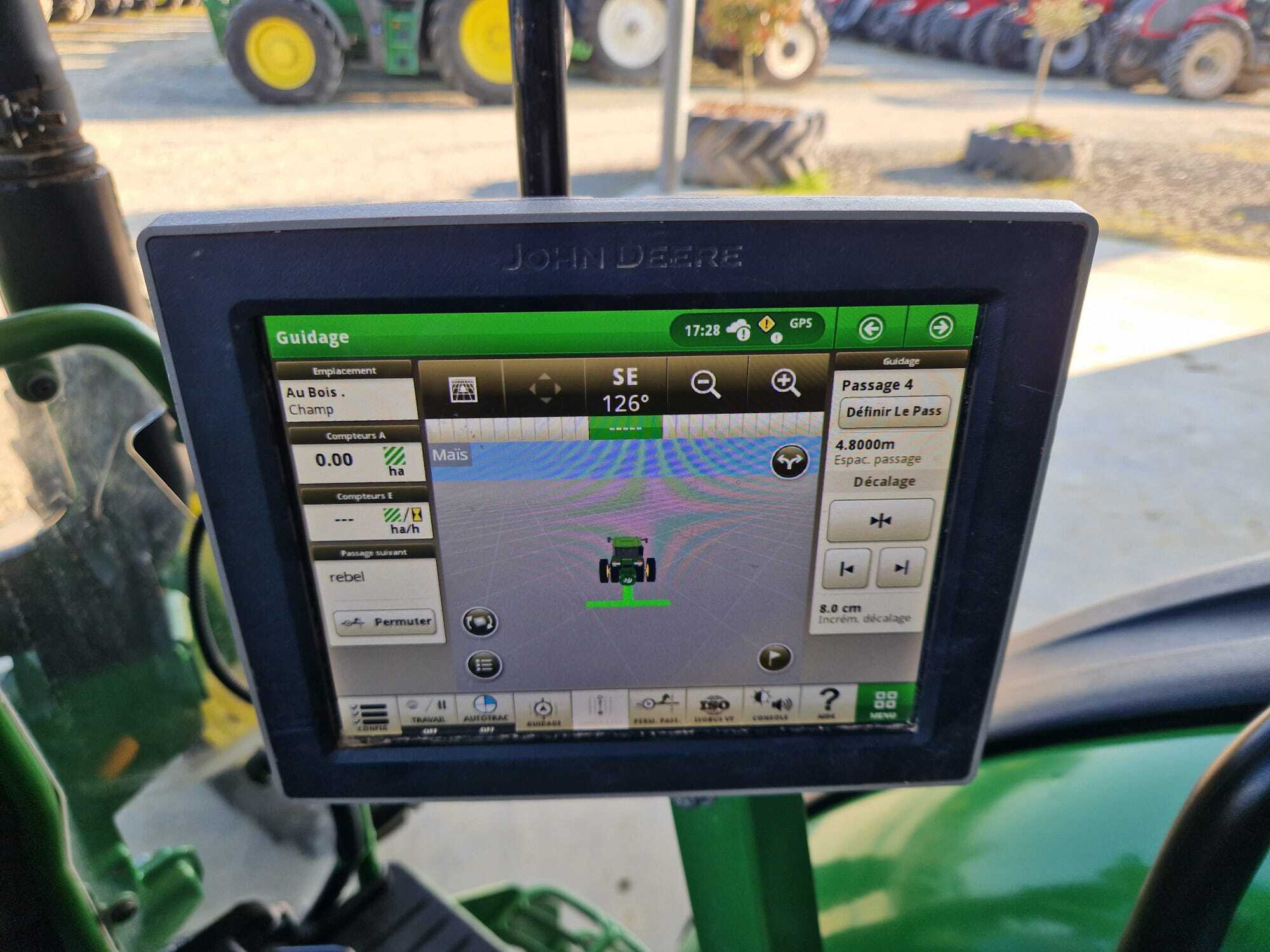 JOHN DEERE 5090M AUTOTRAC