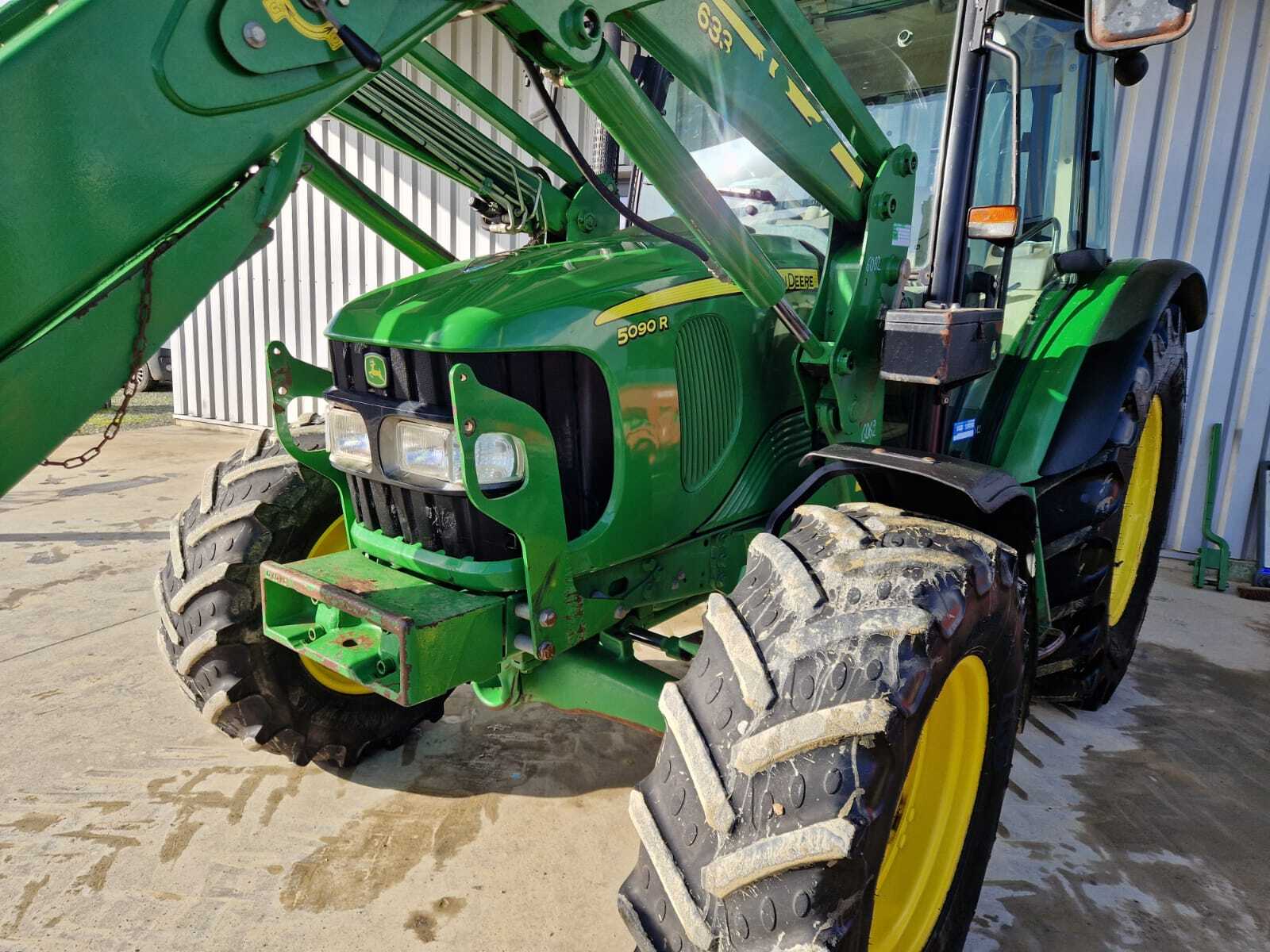 JOHN DEERE 5090R