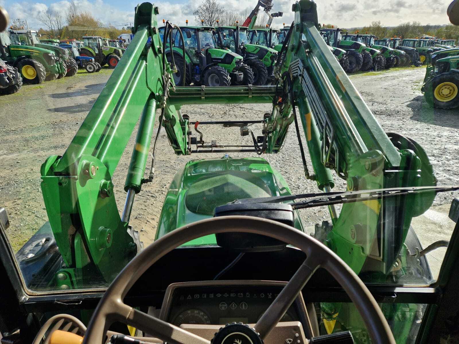 JOHN DEERE 5090R