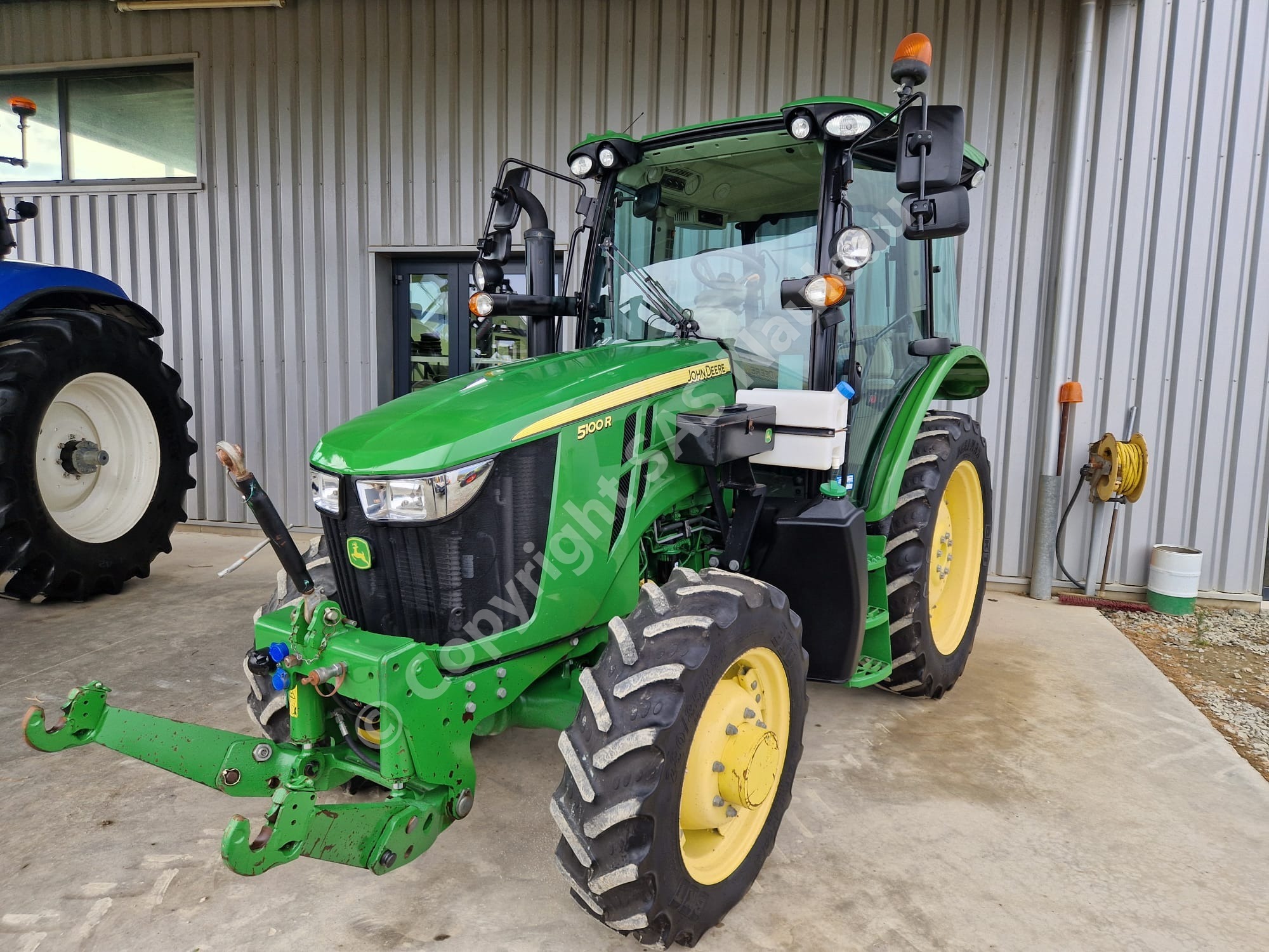 JOHN DEERE 5100R