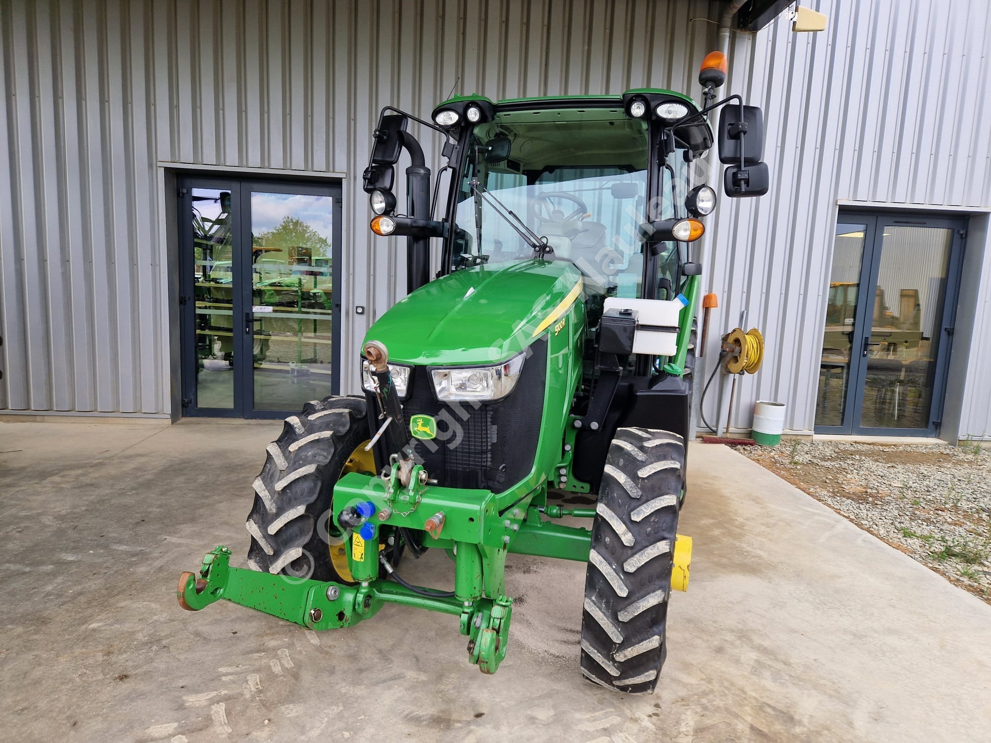 JOHN DEERE 5100R