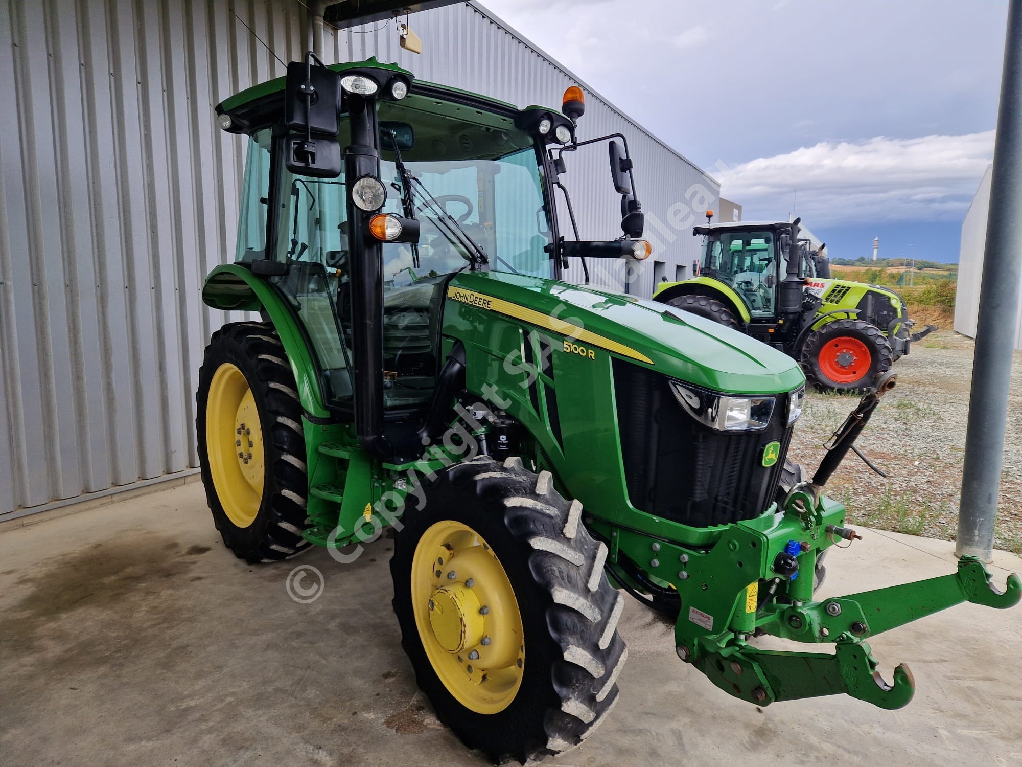 JOHN DEERE 5100R