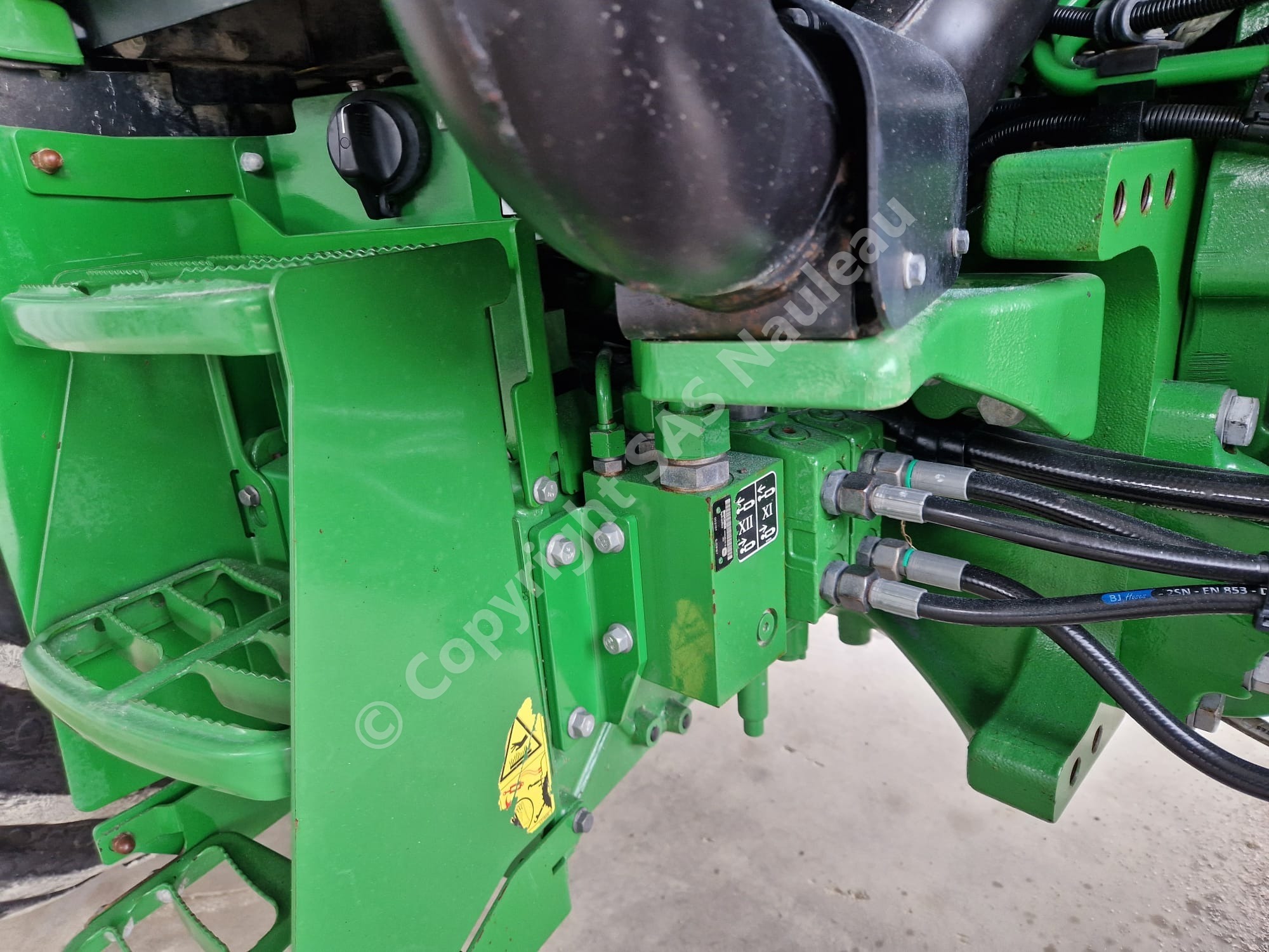 JOHN DEERE 5100R