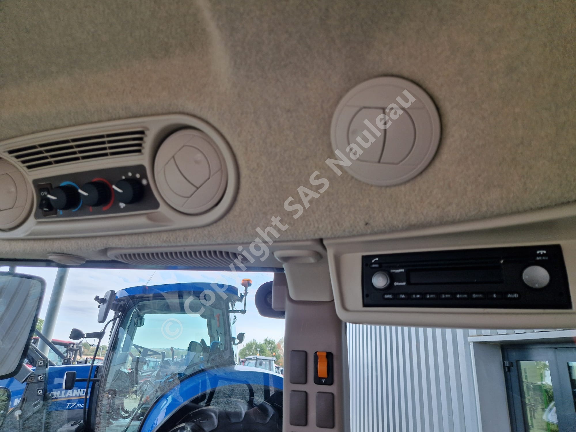 JOHN DEERE 5100R