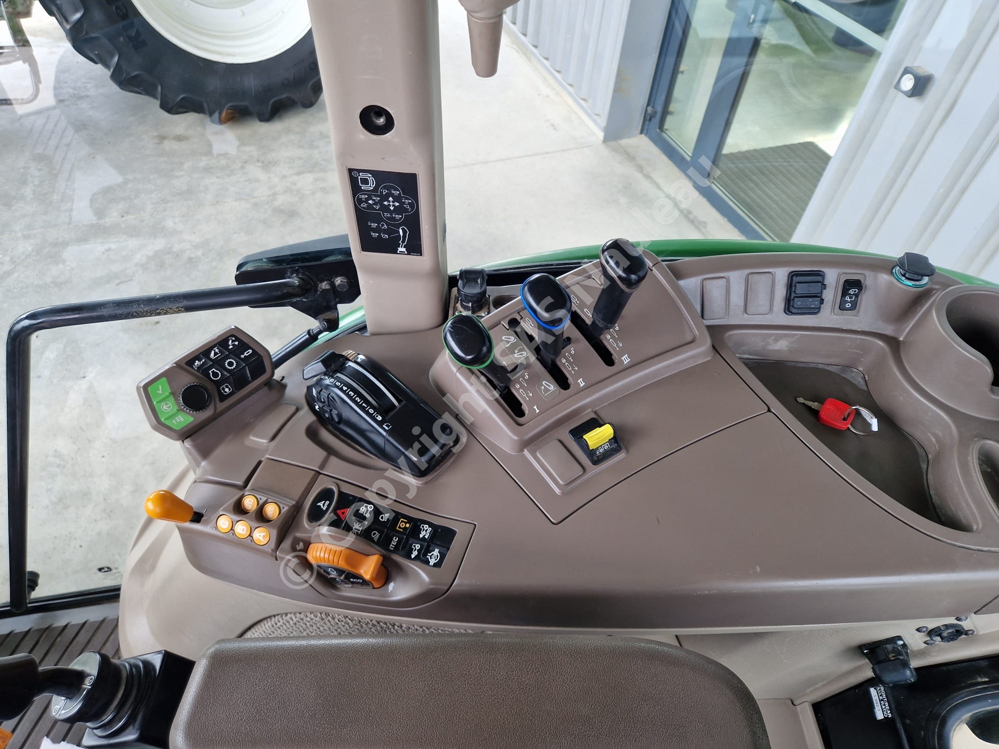 JOHN DEERE 5100R