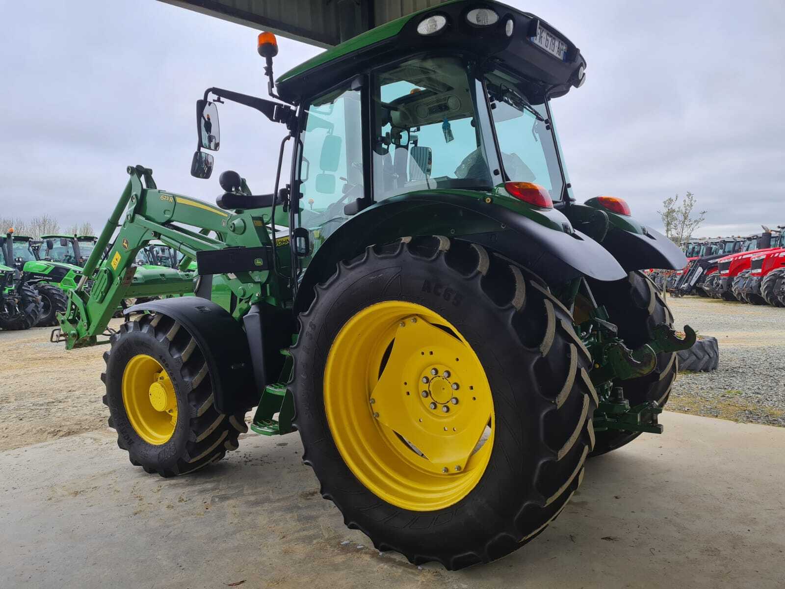 JOHN DEERE 5125R