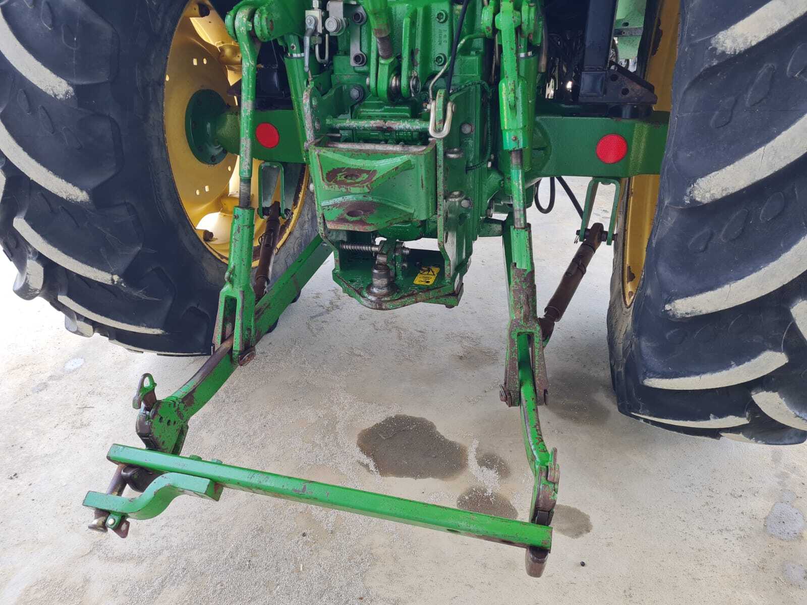 JOHN DEERE 5720