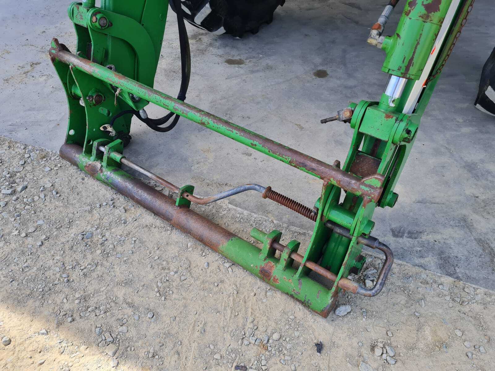 JOHN DEERE 5720