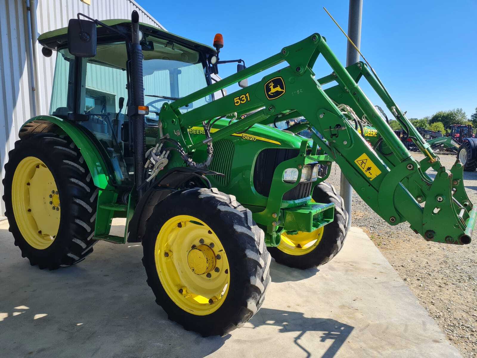 JOHN DEERE 5820 PREMIUM