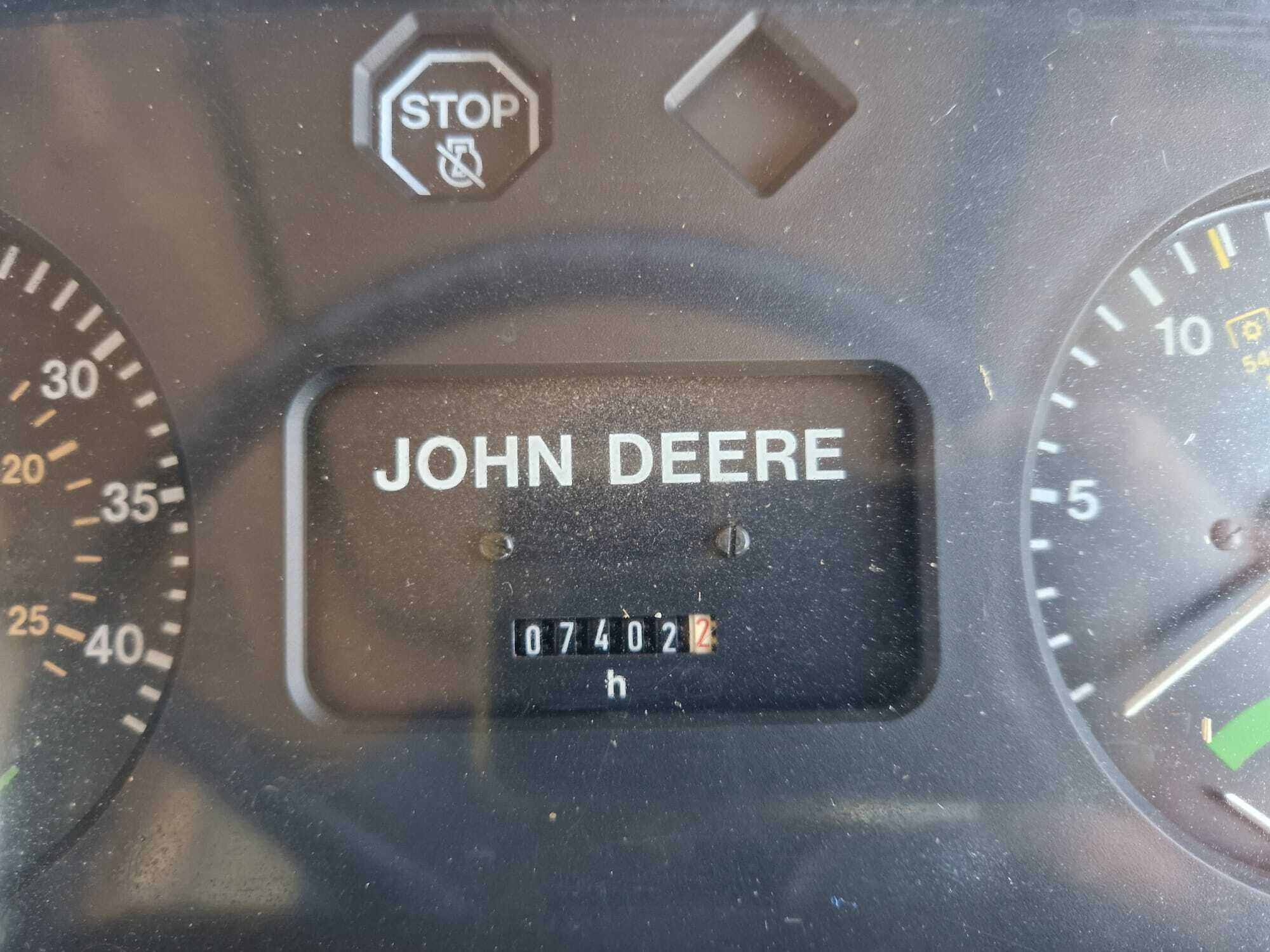 JOHN DEERE 6100
