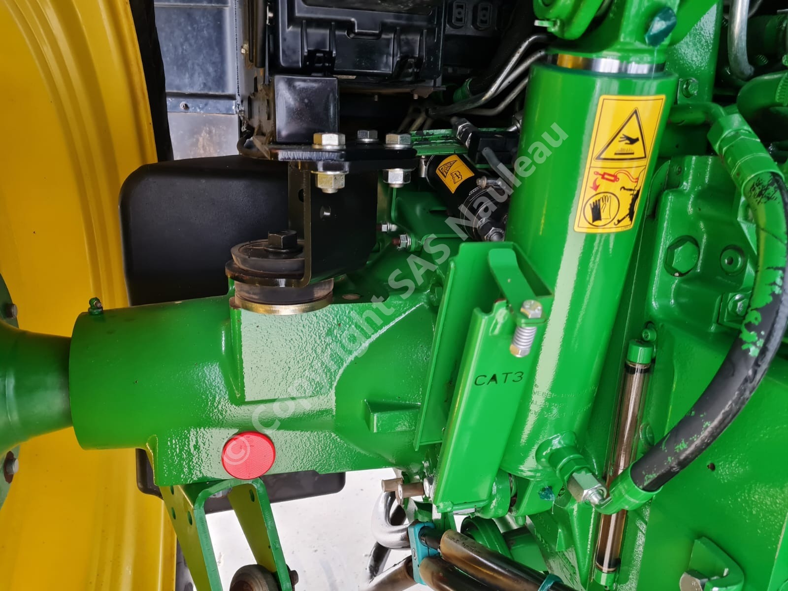 JOHN DEERE 6100M