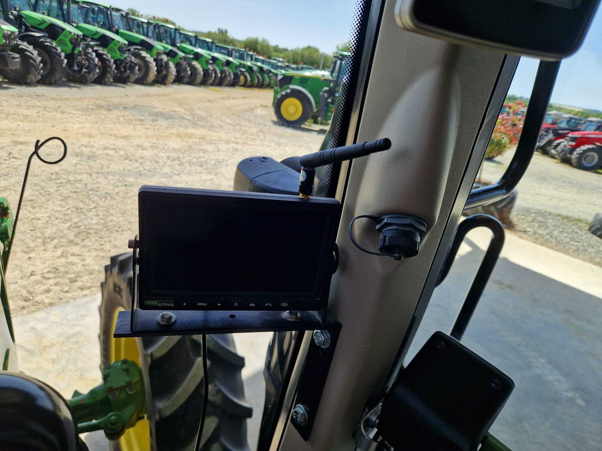 JOHN DEERE 6100M