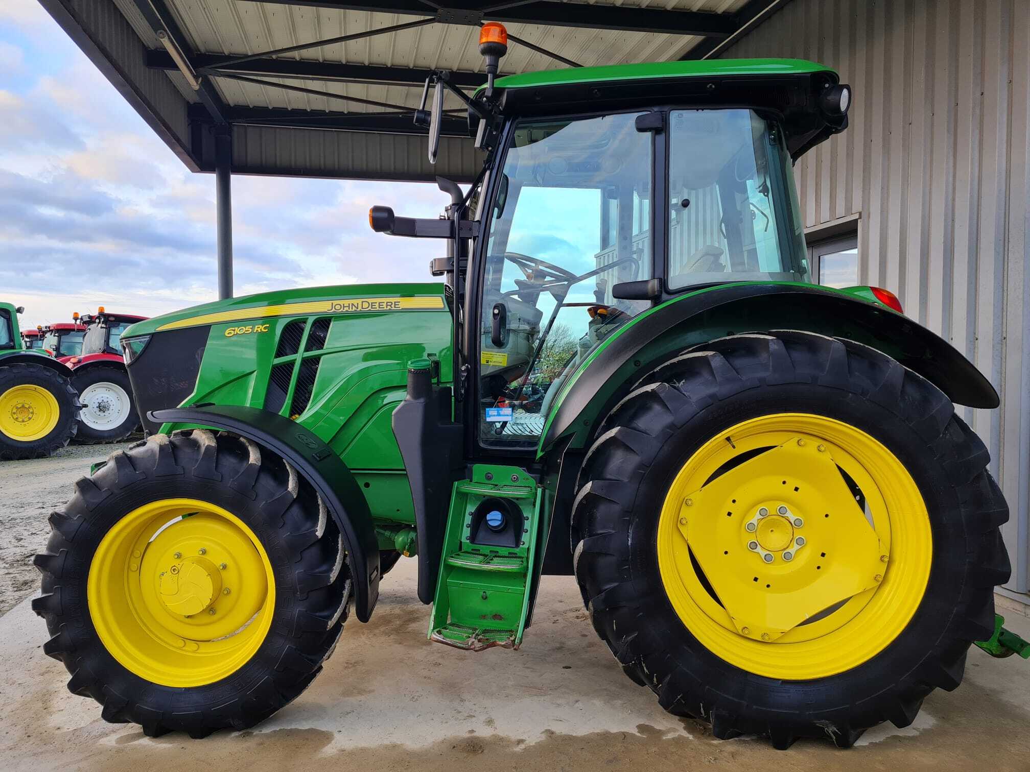 JOHN DEERE 6105 RC