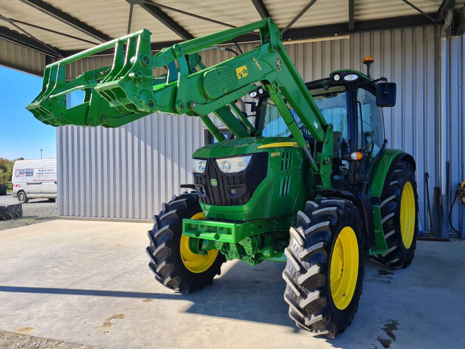 JOHN DEERE 6105R