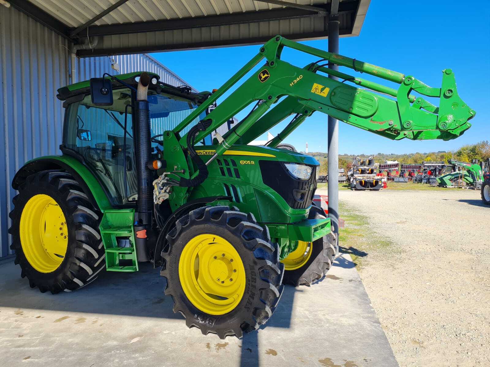 JOHN DEERE 6105R
